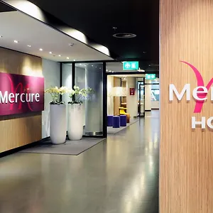 https://mercure-hotel-schiphol-terminal.amsterdamhotelsnl.com